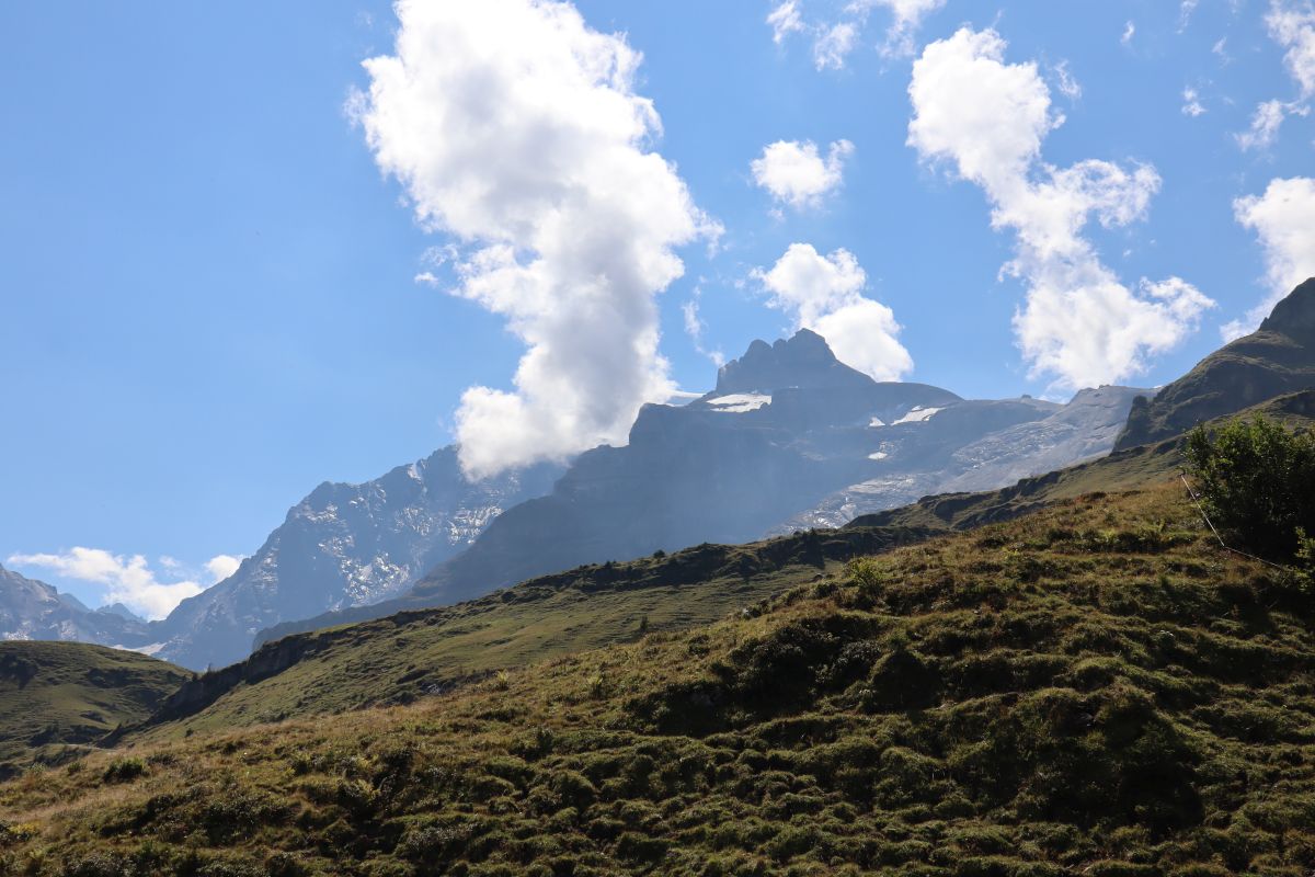 Griesalp Sicht auf Blüemlisalp